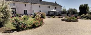 B&B / Chambre d'hôtes Le Vieux Logis 267 rue de laveau, Panreux, Monreuil-Bellay 49260 Montreuil-Bellay Pays de la Loire