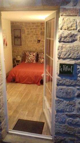 Le vitrail CHAMBRE Équipée sans service repas