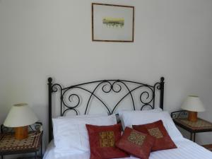 B&B / Chambre d'hôtes Les Acanthes 3 avenue Philippe de Girard, 84360 Lauris 84360 Lauris Provence-Alpes-Côte d\'Azur