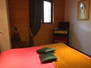 B&B / Chambre d'hôtes Les Ateliers d'Art 76 rue du Maréchal Foch 42300 Roanne Rhône-Alpes