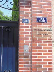 Les Bains Bed & Breakfast