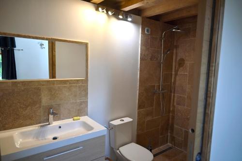 B&B / Chambre d'hôtes LES CHAMBRES AUX LOUPS 1 L'Aubaudais 35750 Iffendic Bretagne