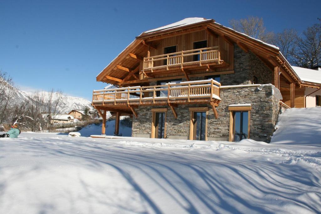 Les Chambres d'Orel Hameau les Rencureaux, 05200 Saint-André-dʼEmbrun