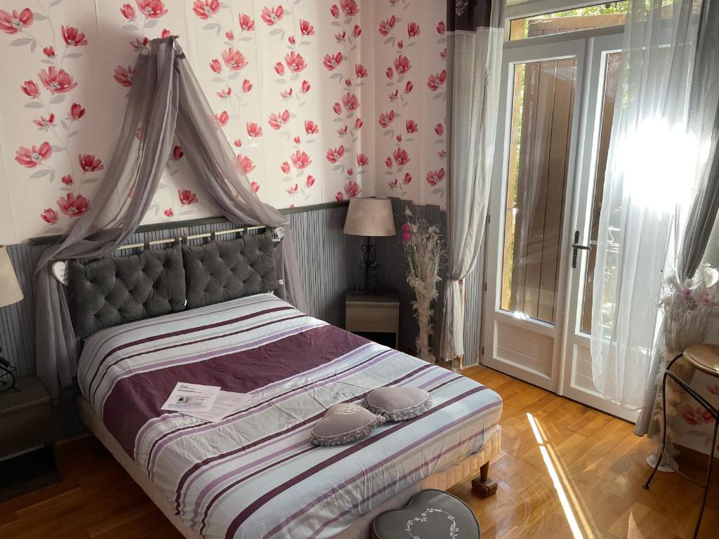 B&B / Chambre d'hôtes Les chambres de cathy Sol de Roques 46240 Labastide-Murat