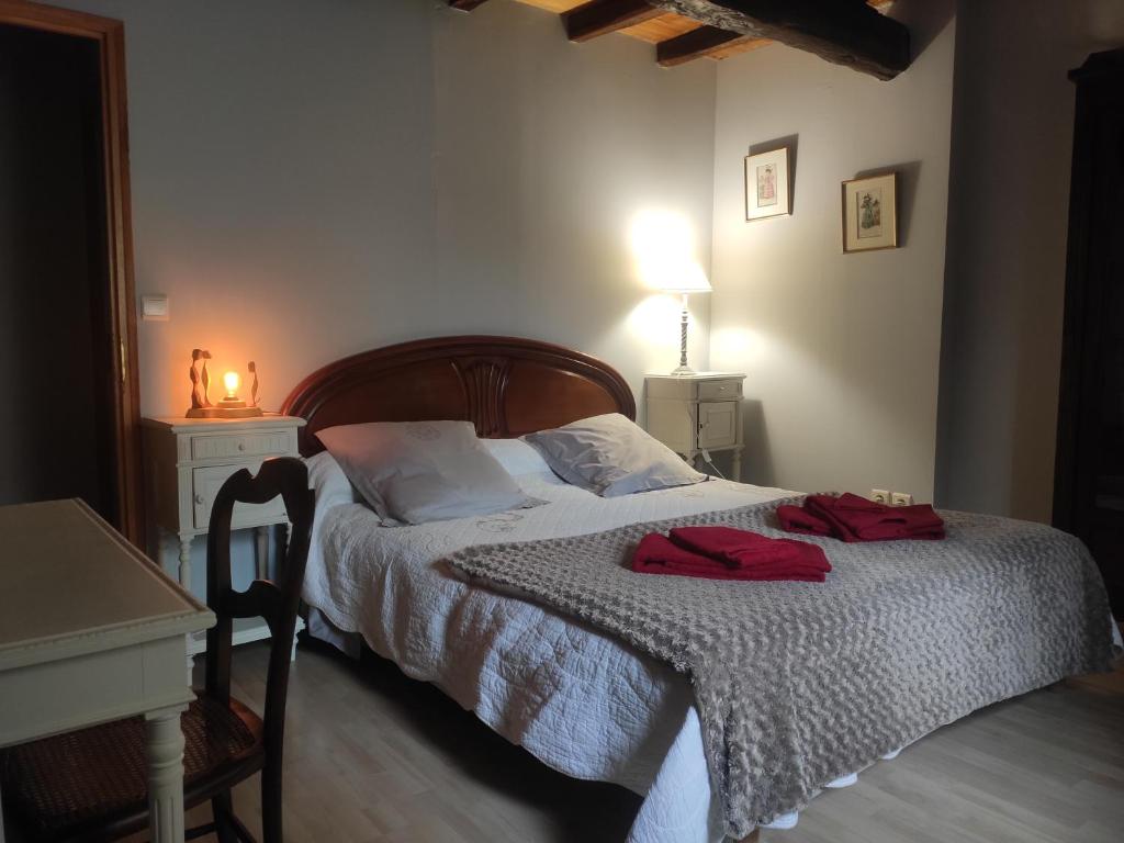 B&B / Chambre d'hôtes Les chambres de la Caussade Rue de la Caussade 81440 Lautrec