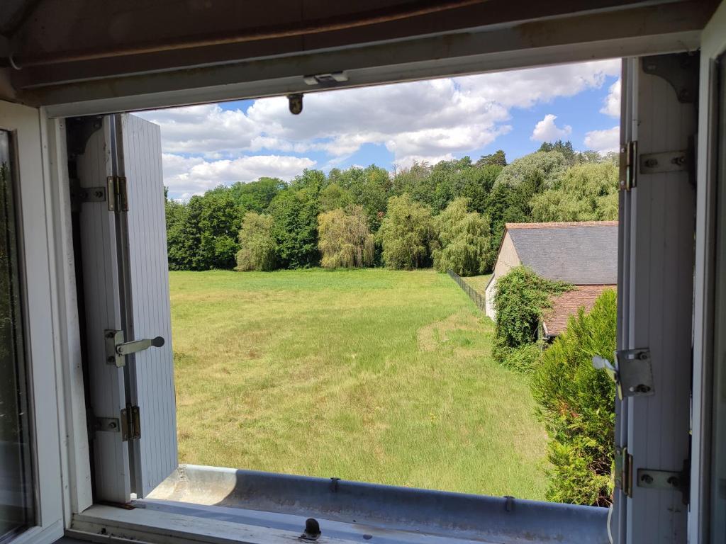 Les Chevreuils - une chambre calme en famille 20 Rue des Vallées, 37400 Amboise