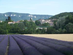 B&B / Chambre d'hôtes Les Cigales 60 chemin de Chagnac 26450 Charols Rhône-Alpes