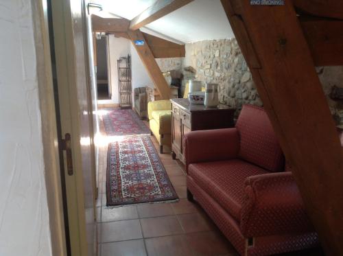 Les cigales location chambres en ardeche à Grospierres