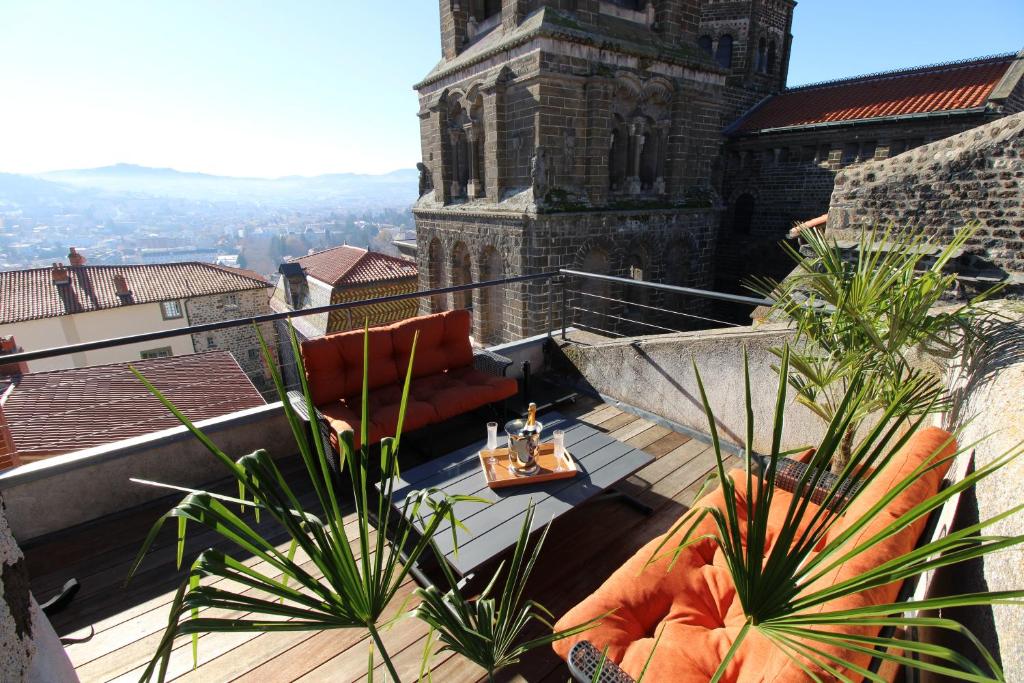 B&B / Chambre d'hôtes Les Cimes du Puy-en-Velay 12 Rue Saint-Georges 43000 Le Puy-en-Velay