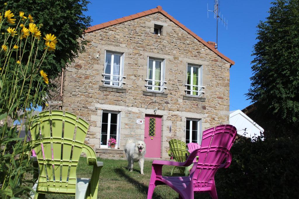 B&B / Chambre d'hôtes Les Cremades Brugeyrolles 48300 Langogne