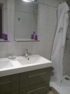 B&B / Chambre d'hôtes Les écureuils 480 rue des pins 01390 Tramoyes Rhône-Alpes