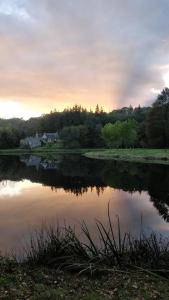 B&B / Chambre d'hôtes Les Etangs de Pitié La Pitié 22110 Mellionnec Bretagne