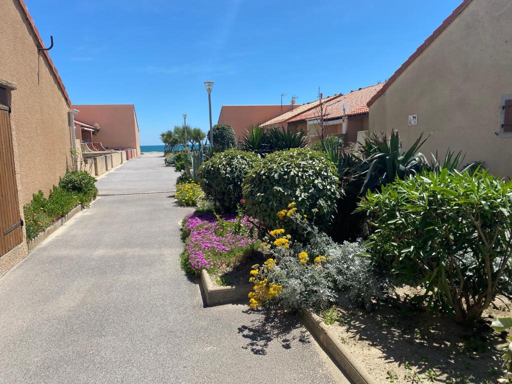 Les Folies de la Serve 69860 Ouroux