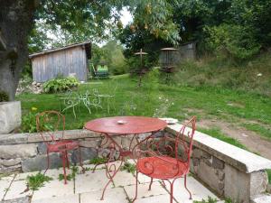 B&B / Chambre d'hôtes Les Folies de la Serve La Serve 69860 Ouroux Rhône-Alpes