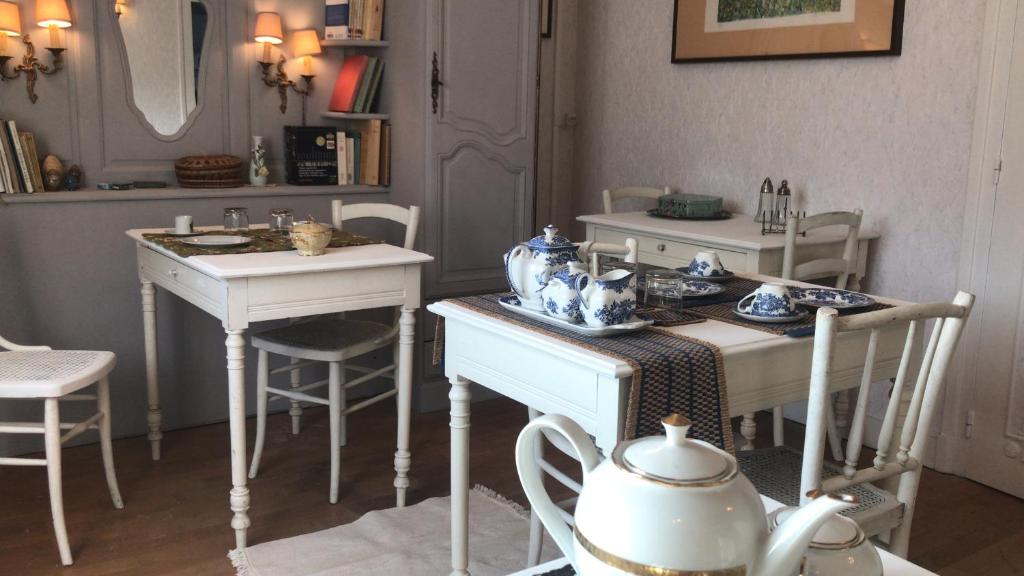 B&B / Chambre d'hôtes Les Garçonnières de Sologne 9 Avenue de Toulouse 41300 Salbris