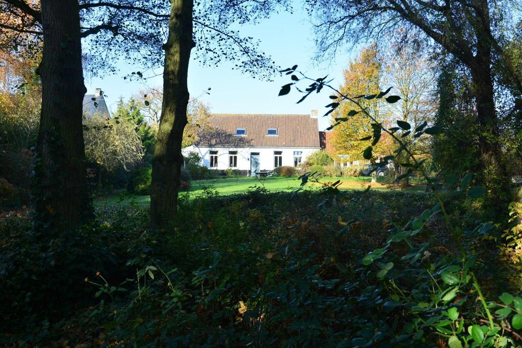 B&B / Chambre d'hôtes Les Jardins 6 Allée des Jardins 59492 Hoymille