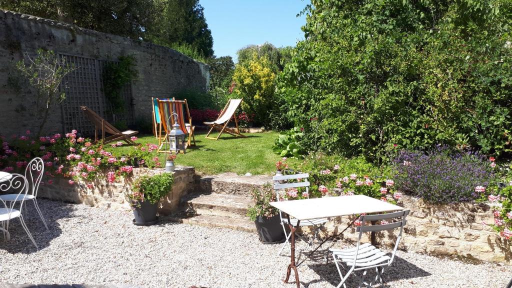 B&B / Chambre d'hôtes Les Lilas de Bellefontaine 11 rue de Bellefonfaine 14400 Bayeux