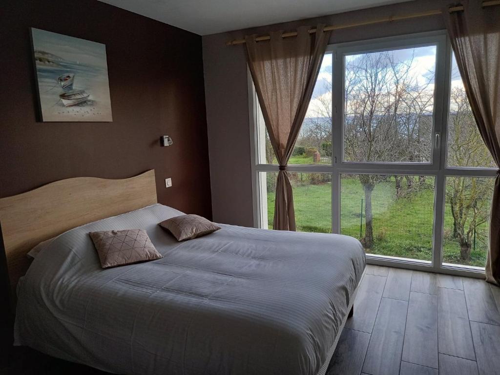 B&B / Chambre d'hôtes Les Lys 36 bis route Chemin, D513, 14113 Cricquebœuf 14113 Cricquebœuf