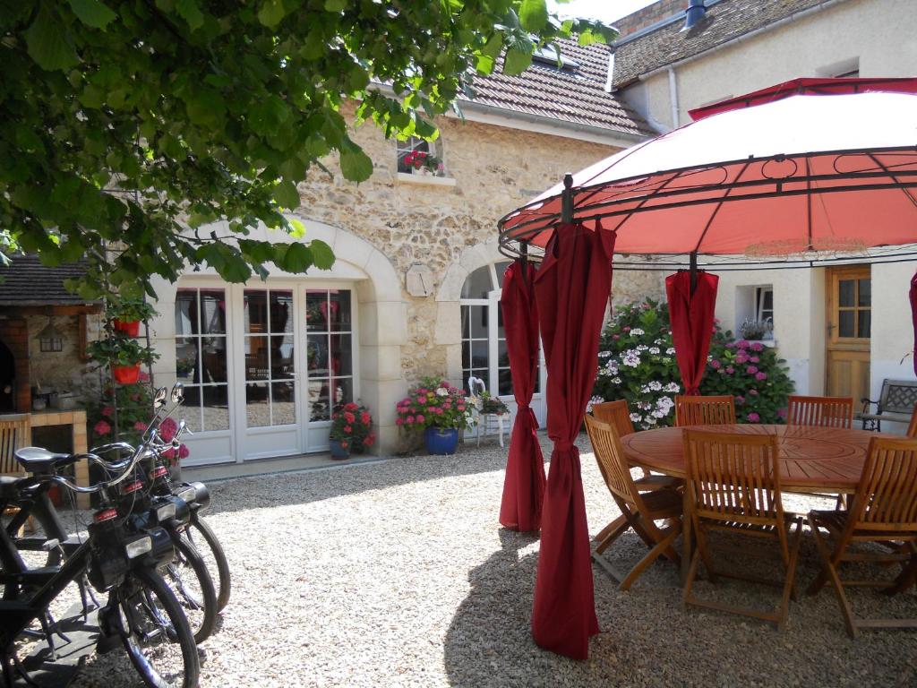 B&B / Chambre d'hôtes Les Mille et une Pierres 6 rue de la Chapelle 51700 Mareuil-le-Port