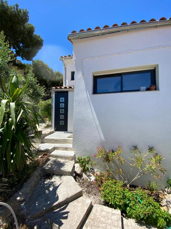 B&B / Chambre d'hôtes Les nuits d'été Niolon 4 impasse de L'ilette - Calanques de Niolon 13740 Le Rove