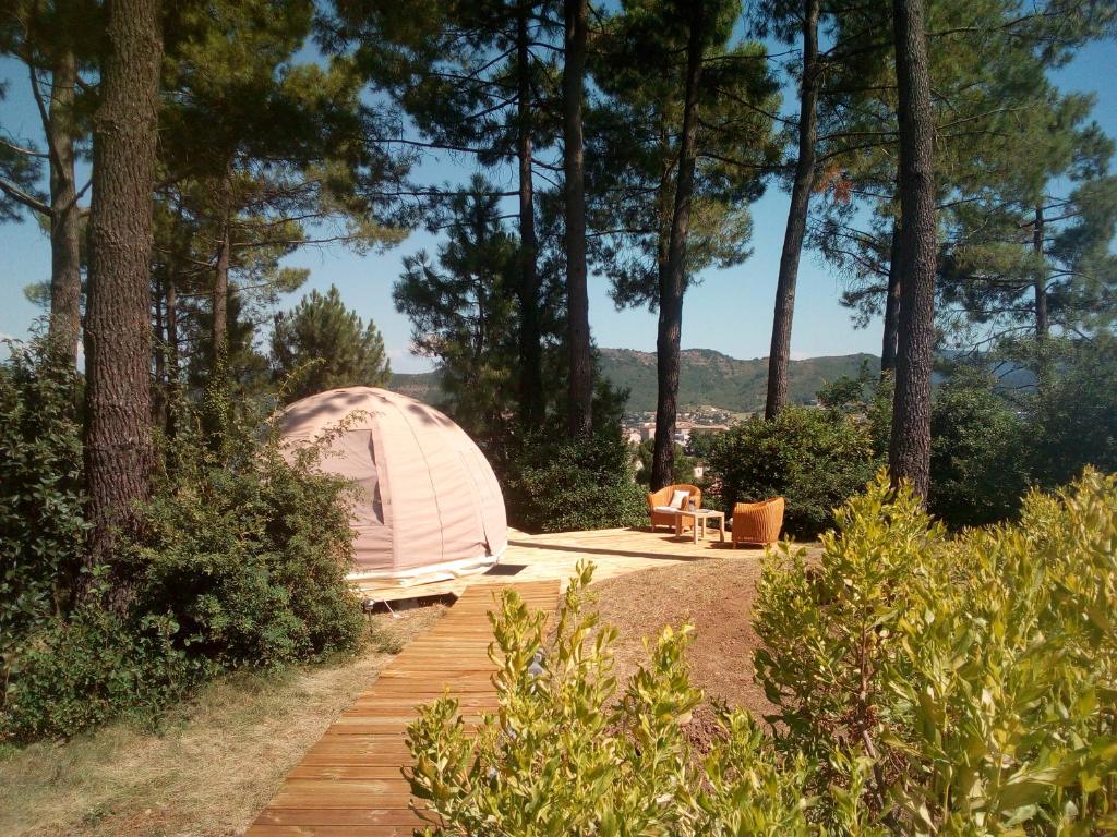 Les O de Privas, 1 Tente Wigwam avec piscine en saison et jacuzzi avec supplément Quartier Ternis Chemin de Fialouze, 07000 Privas