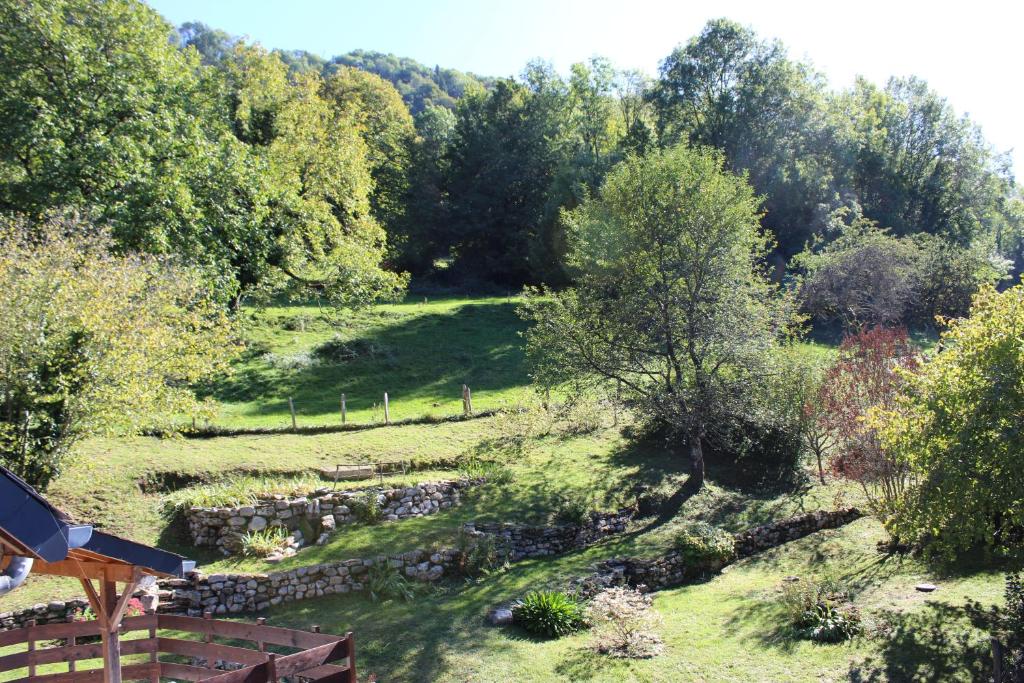 B&B / Chambre d'hôtes Les Pipistrelles 479 CHEMIN DU BAJAT 73520 Saint-Béron