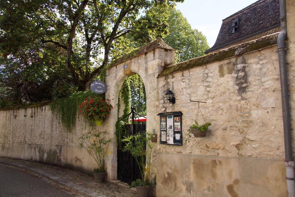 B&B / Chambre d'hôtes Les remparts de la Bastide 26 Rue de la Paix 47330 Castillonnès