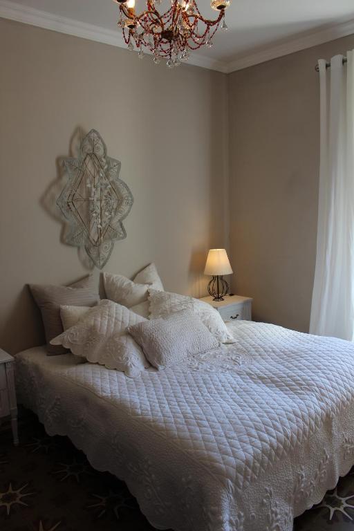 B&B / Chambre d'hôtes Les Romarins, 10 minutes d'Uzès Route de Fontarèches 30580 La Bruguière