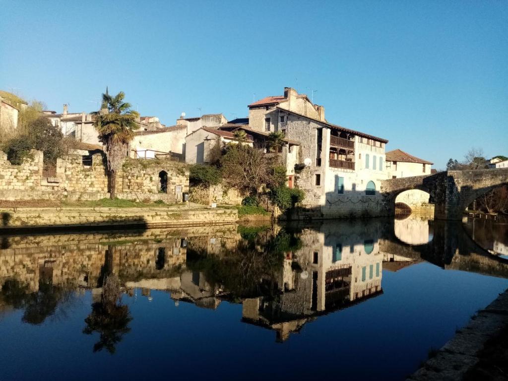 B&B / Chambre d'hôtes Les Terrasses du petit Nérac 7 rue sederie 47600 Nérac