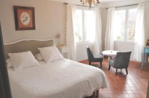 B&B / Chambre d'hôtes Les Tilleuls d'Elisée 1 Avenue Jules Mazen 84110 Vaison-la-Romaine Provence-Alpes-Côte d\'Azur