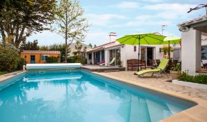 Les Yeux Bleus Bed & Breakfast