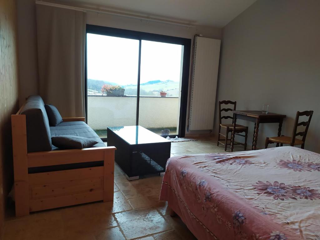 B&B / Chambre d'hôtes Limone Vallée 1010 Le Cassot 26350 Montrigaud