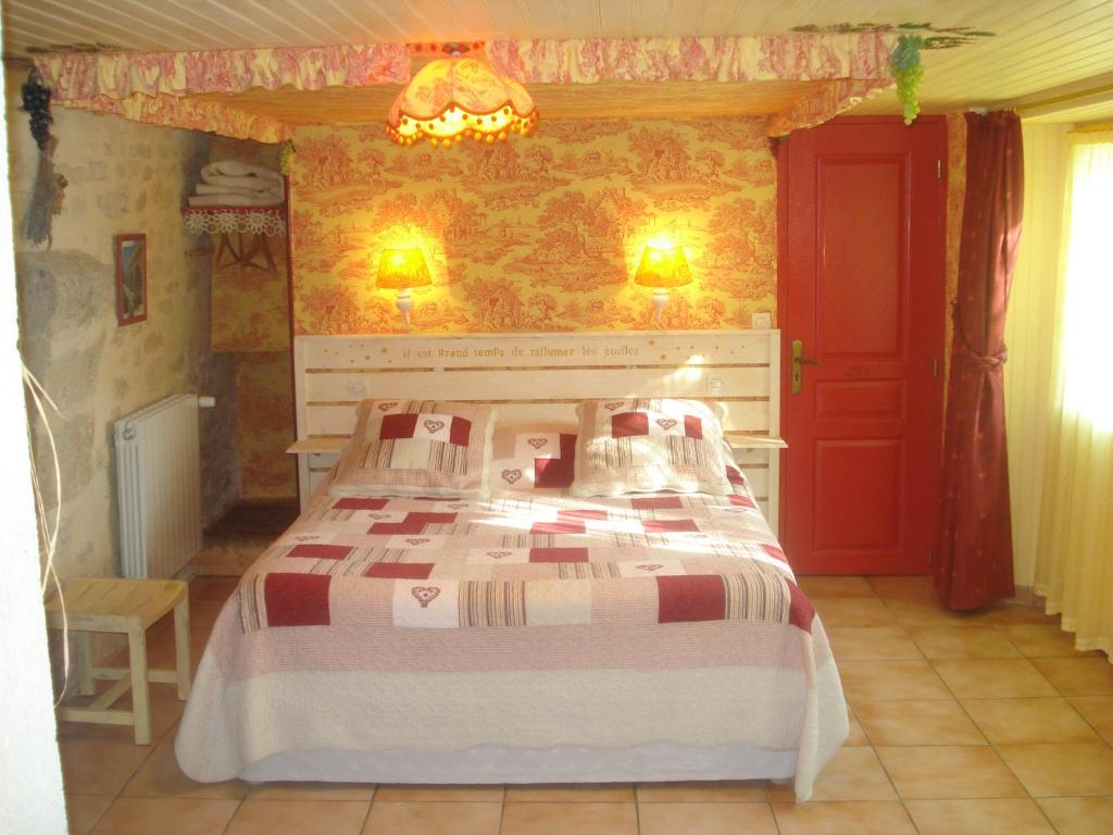 B&B / Chambre d'hôtes locastillon 1 chemin du moulin a vent 30210 Castillon-du-Gard