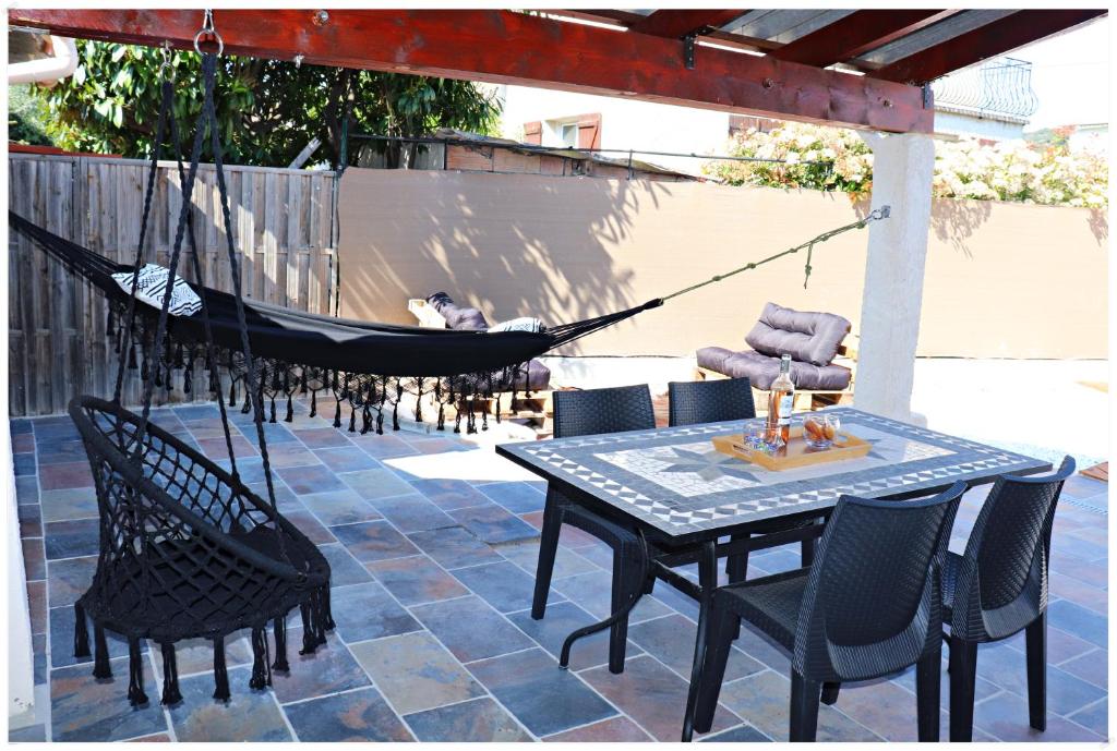 Loft romantique hammam spa privatif playroom 38100 Grenoble