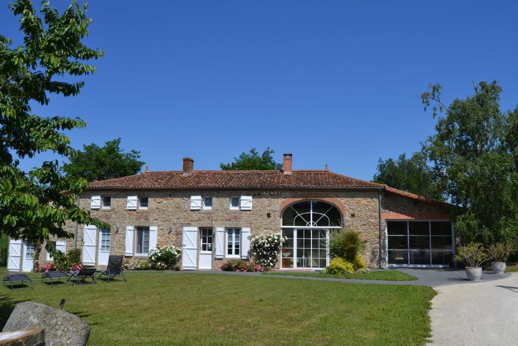 B&B / Chambre d'hôtes Logis de La Bénétière La Bénétière 85590 Treize-Vents