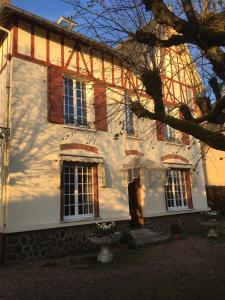 B&B / Chambre d'hôtes Logis du Petit Dodo RUE DU 11 NOVEMBRE 76 72380 Sainte-Jamme-sur-Sarthe Pays de la Loire