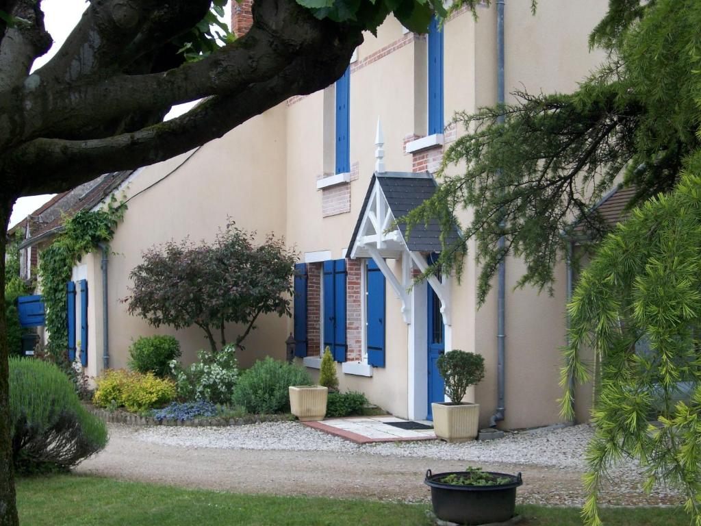 B&B / Chambre d'hôtes Loire, Châteaux, et Vignes 65 rue de Meuves 41150 Onzain