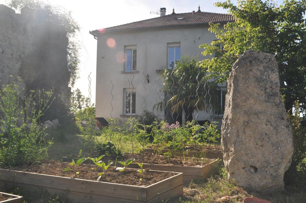B&B / Chambre d'hôtes Loustalneou Lieu dit Loustalneou 47270 Saint-Pierre-de-Clairac