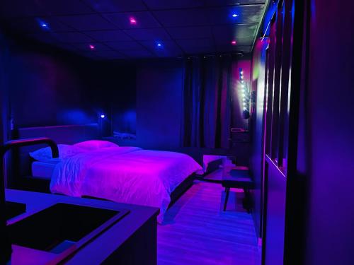 Love Room Suite Dirty Diana