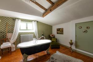 Luxueuses Suites & Chambres d'hôtes - accueil champagne, petit-déjeuner - Maison Champagne