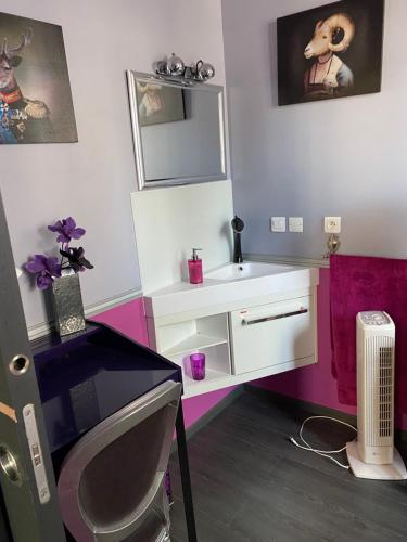 Lyon City Home's Bed & Breakfast