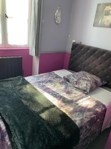 Lyon City Home's Bed & Breakfast