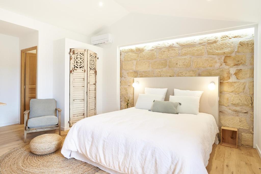 B&B / Chambre d'hôtes Maison 1634 5 rue Louis Blanc 34120 Pézenas