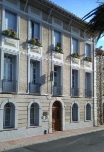 B&B / Chambre d'hôtes Maison 225 225 Avenue général de Gaulle 66500 Prades Languedoc-Roussillon