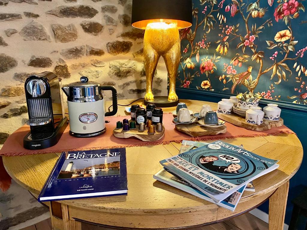 B&B / Chambre d'hôtes Maison Alfred et Agatha 14 La Gravelle 22690 Pleudihen-sur-Rance