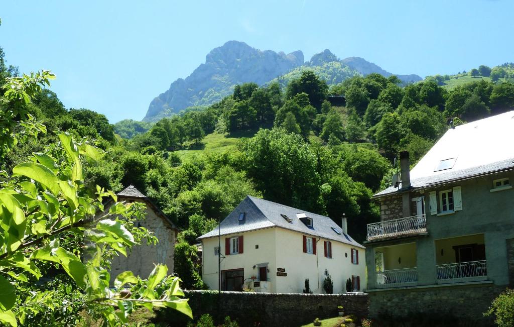 B&B / Chambre d'hôtes Maison Bergoun Maison Bergoun Village 64490 Borce