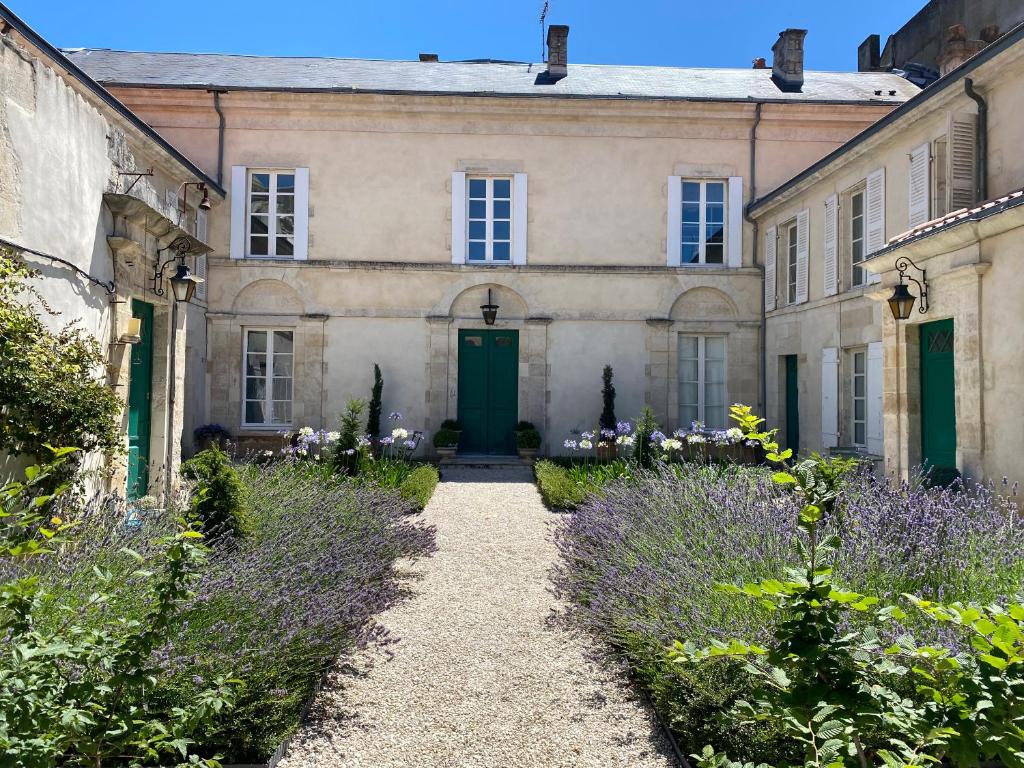 B&B / Chambre d'hôtes Maison Château-Gaillard 6 Rue du Pont aux Chèvres 85200 Fontenay-le-Comte