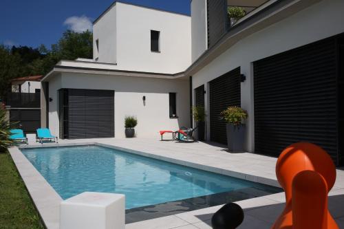 Maison Cube