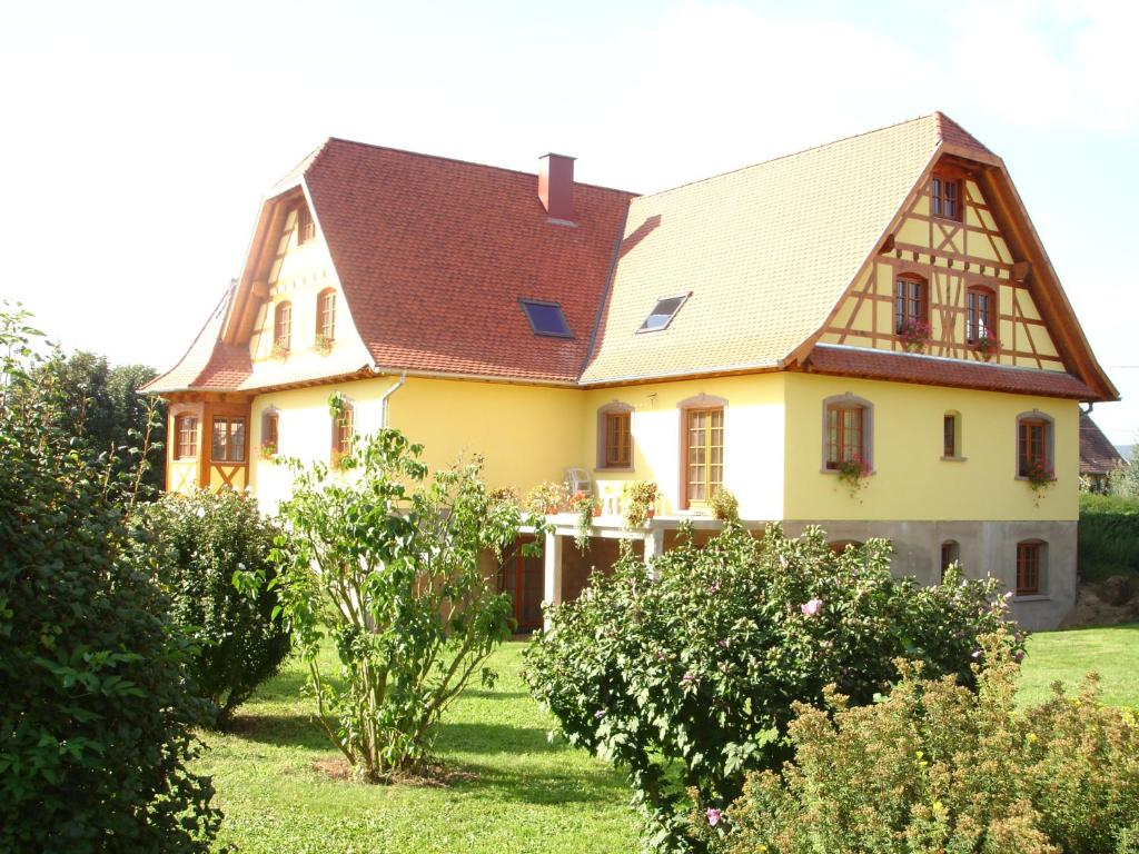 B&B / Chambre d'hôtes Maison d'hôtes Chez Christelle - Proximité Route des vins d'Alsace 6 rue des vosges 67870 Griesheim-près-Molsheim