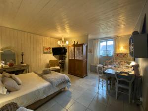 B&B / Chambre d'hôtes Maison d'hôtes La Rose Laitière Lieu-dit Ferme de Courtarieux 59213 Saint-Martin-sur-Écaillon Nord-Pas-de-Calais